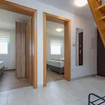 3 Bedroom Lovely In 아파트 *