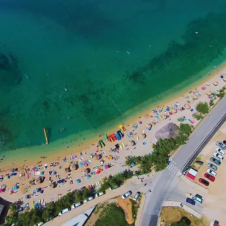 Apartment 3 Bedroom Lovely In Mandre