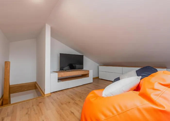 3 Bedroom Lovely In